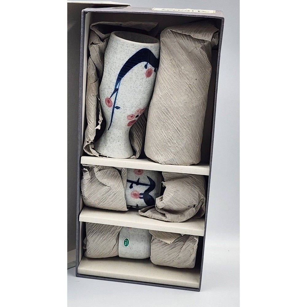 Vintage New in box Sake set 8 pieces Made Made in Japan